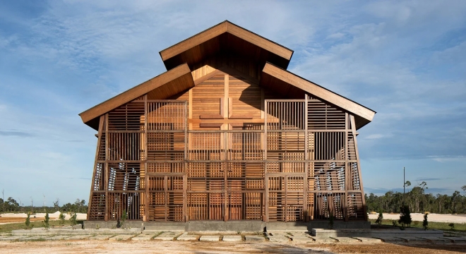 Two Recycled Woods are Engineered into a Modest, Airy Church in Indonesia